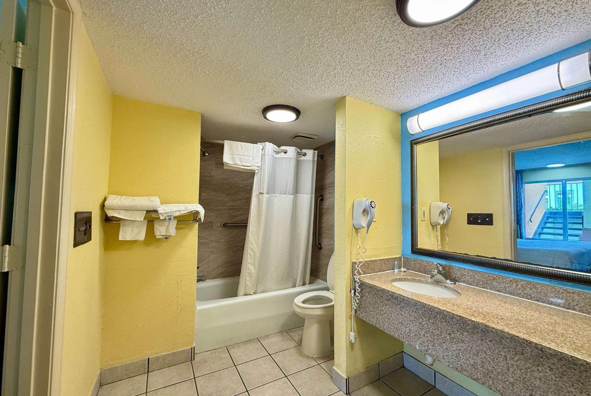Days Inn By Wyndham Ruther Glen Kings Dominion Area Luaran gambar